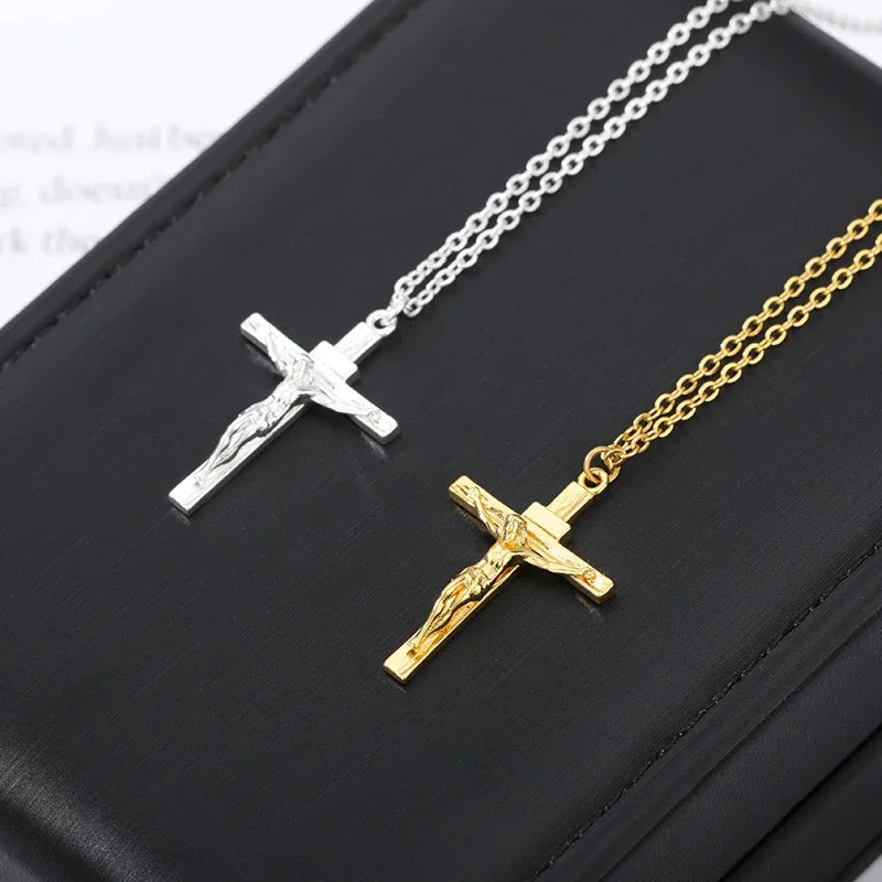 Christian Jesus Cross Kaulakoru Naisille Miehille Ruostumattomasta teräksestä Ketjut Choker Uskonto Risti Riipukset Korut Rukous Kastelahjat