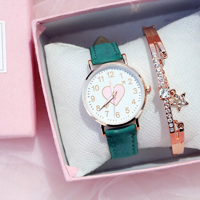 Uusi söpö sydämenmuotoinen kellotaulu lasten naisten kello Naisten opiskelijamuotikello Yksinkertainen tyttöystävä orologio donna